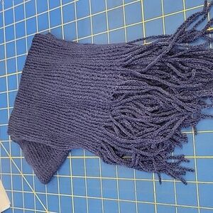 Knit 20" Scarf w 30" w Fringe New - Blue